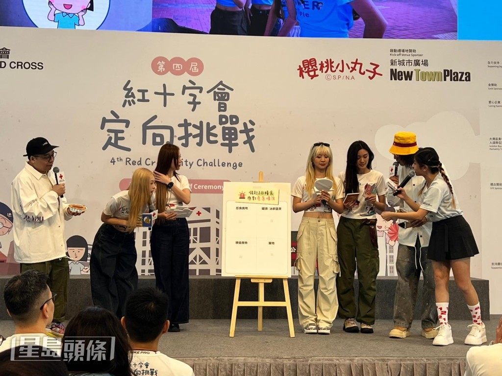 问到VIVA相处遇上磨擦时如何处理，她们表示会三口六面即时解决。