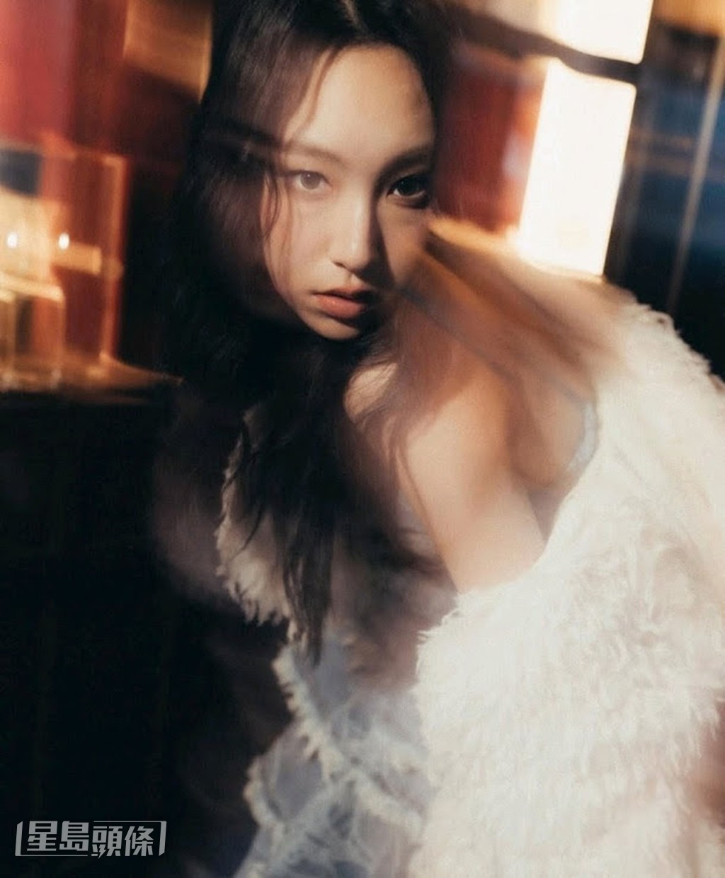 以往總予人純情小妹妹感覺的Gigi，現在也嘗試較成熟的造型。