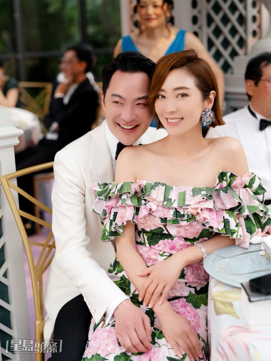 她承認已影婚紗相，至於是否已註冊，她即笑言婚紗相與註冊是兩回事。