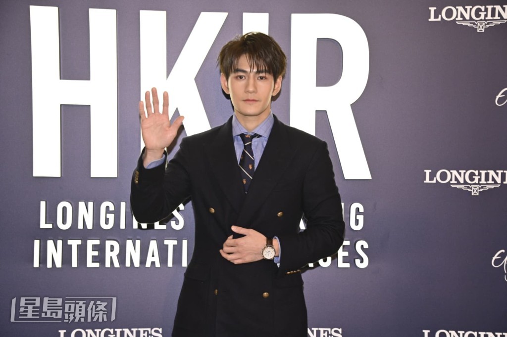 他認為兩方面都需要浸淫、自己都喜歡。 他認為兩方面都需要浸淫、自己都喜歡。