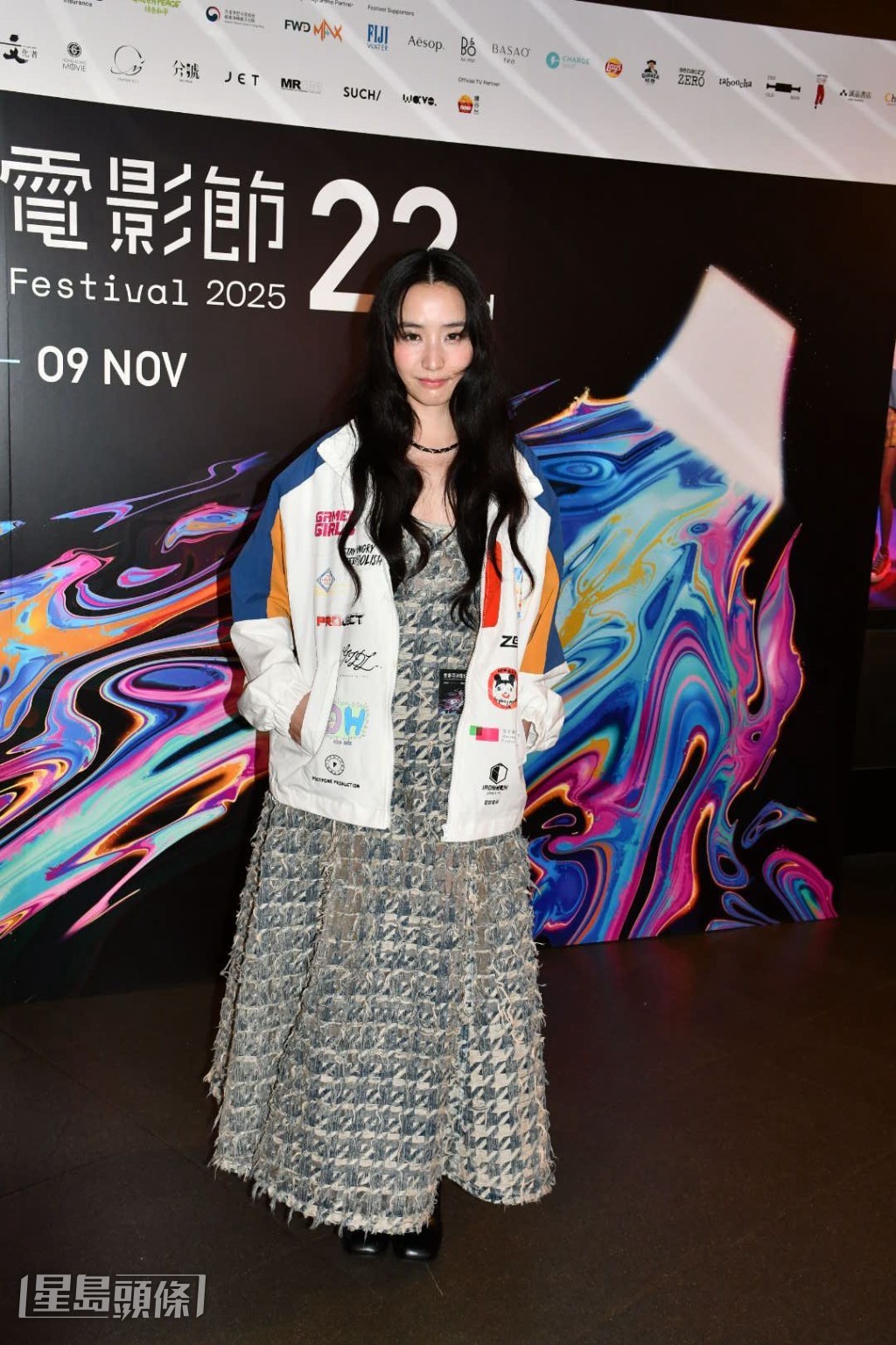 張蔓莎在此片中的角色「 灰九」,在電競世界中,外表脆弱又有型。 張蔓莎在此片中的角色「 灰九」,在電競世界中,外表脆弱又有型。