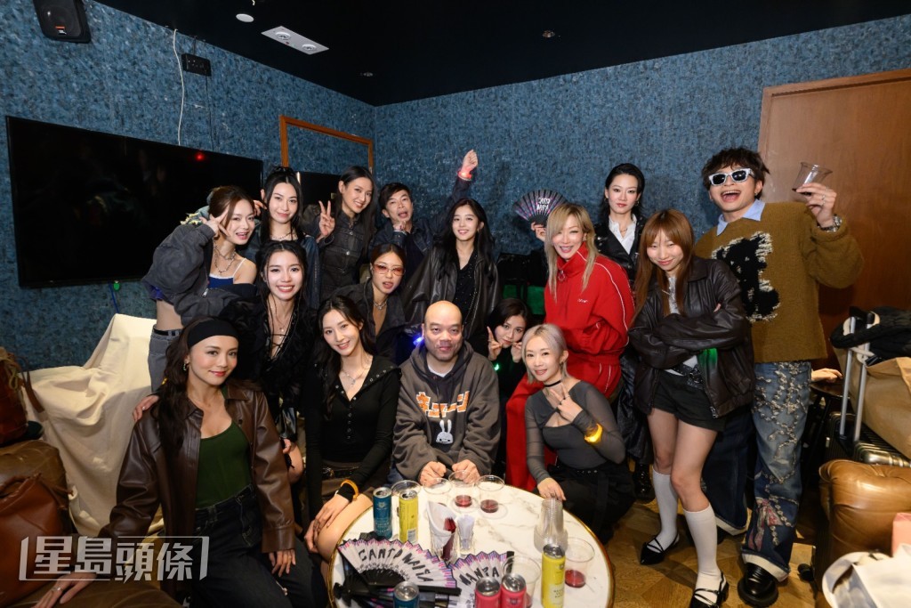 首次來夜場的麗英表示，依家隻耳仔仲有Sammi《星秀傳說》嗰把聲。
