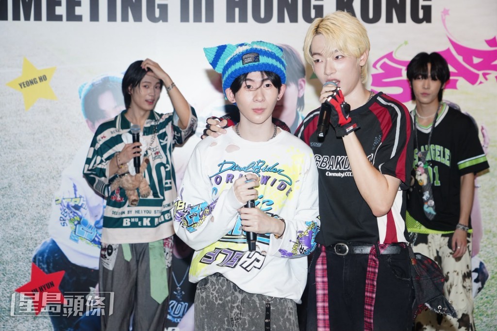 Yeong Ho(永浩)同Ju Hyun(周玹)好老友。 Yeong Ho(永浩)同Ju Hyun(周玹)好老友。