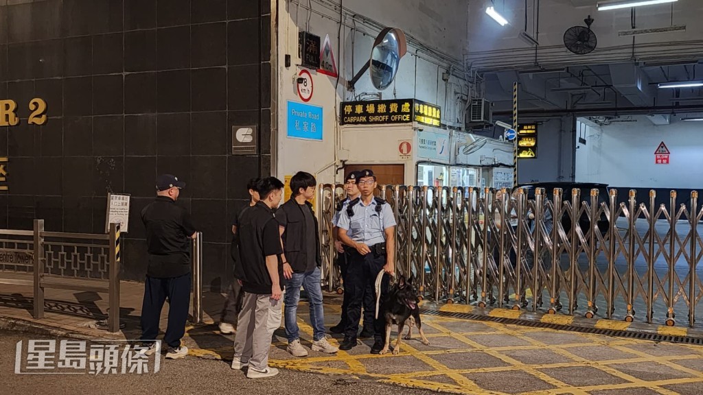警方在行動期間召緝毒警犬到場搜查。黎志偉攝 警方在行動期間召緝毒警犬到場搜查。黎志偉攝