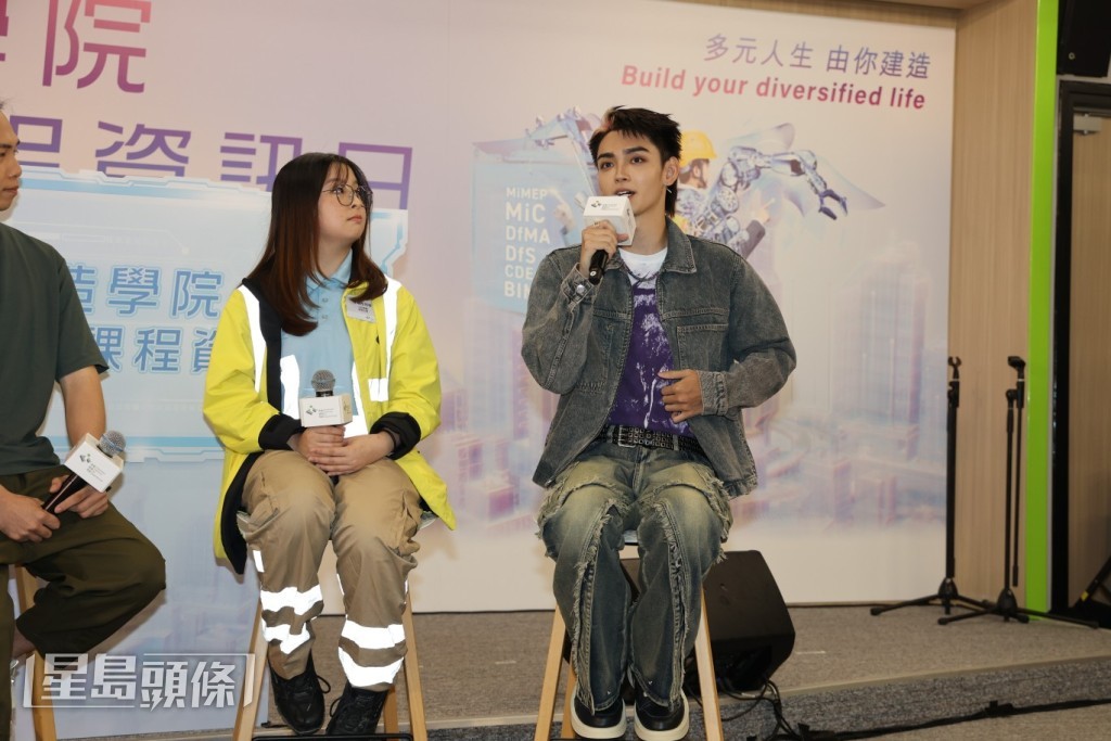 適逢舉辦《全民造星II》就去參加。