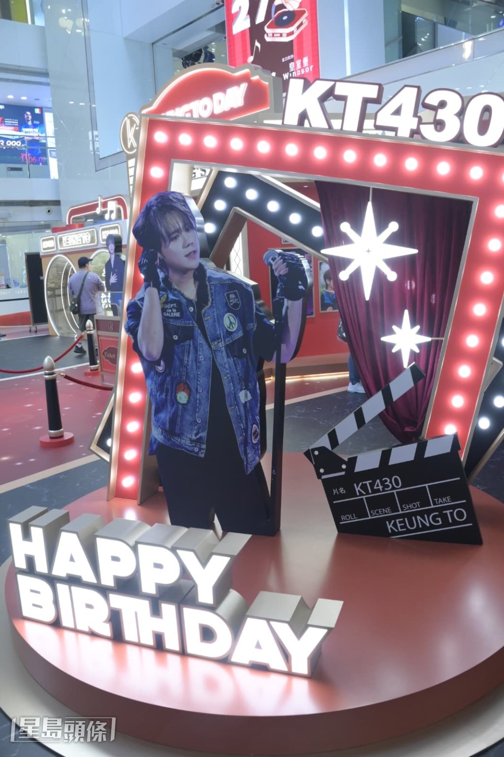 《The Keung's Show》以美式復古百老匯風格為靈感。 《The Keung's Show》以美式復古百老匯風格為靈感。