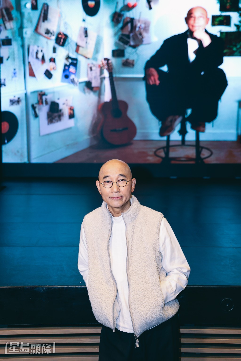 他坦言若沒有唱片公司,便不做歌,或會轉行歎世界。 他坦言若沒有唱片公司,便不做歌,或會轉行歎世界。
