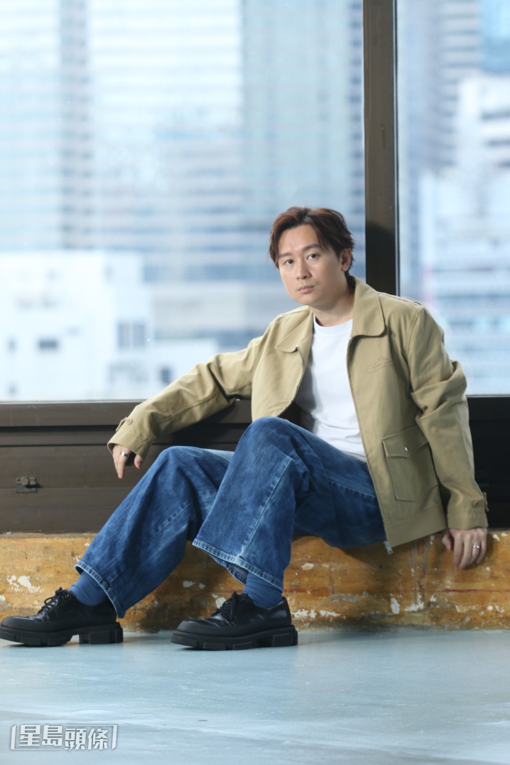 凌文龙由演舞台剧到拍戏，大感际遇离奇。