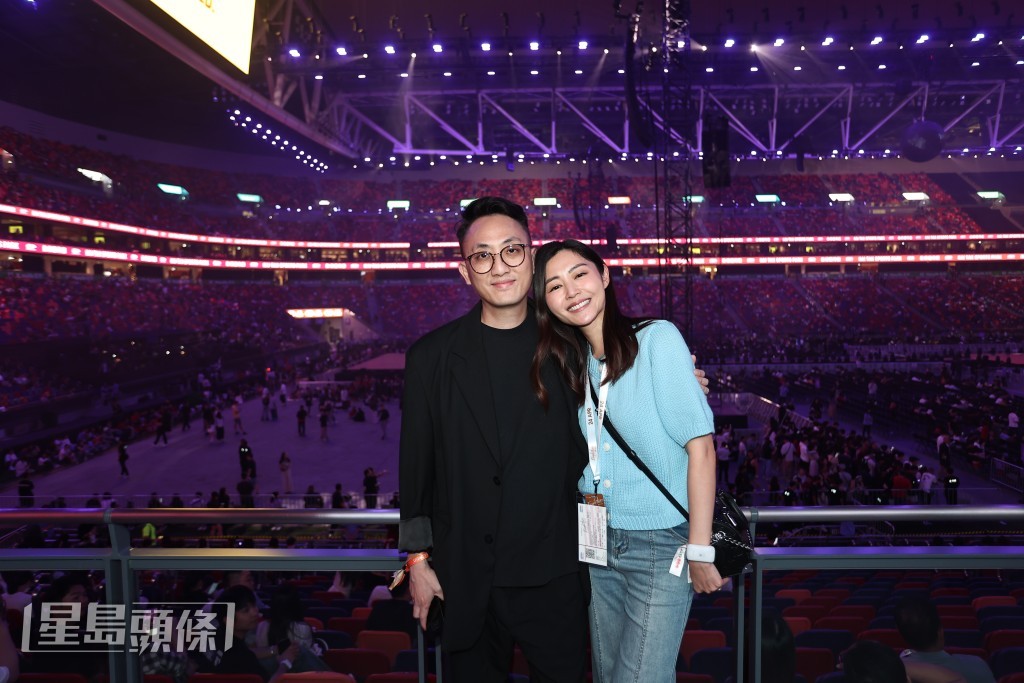 Michelle與老公早前孖公仔睇謝霆鋒演唱會。
