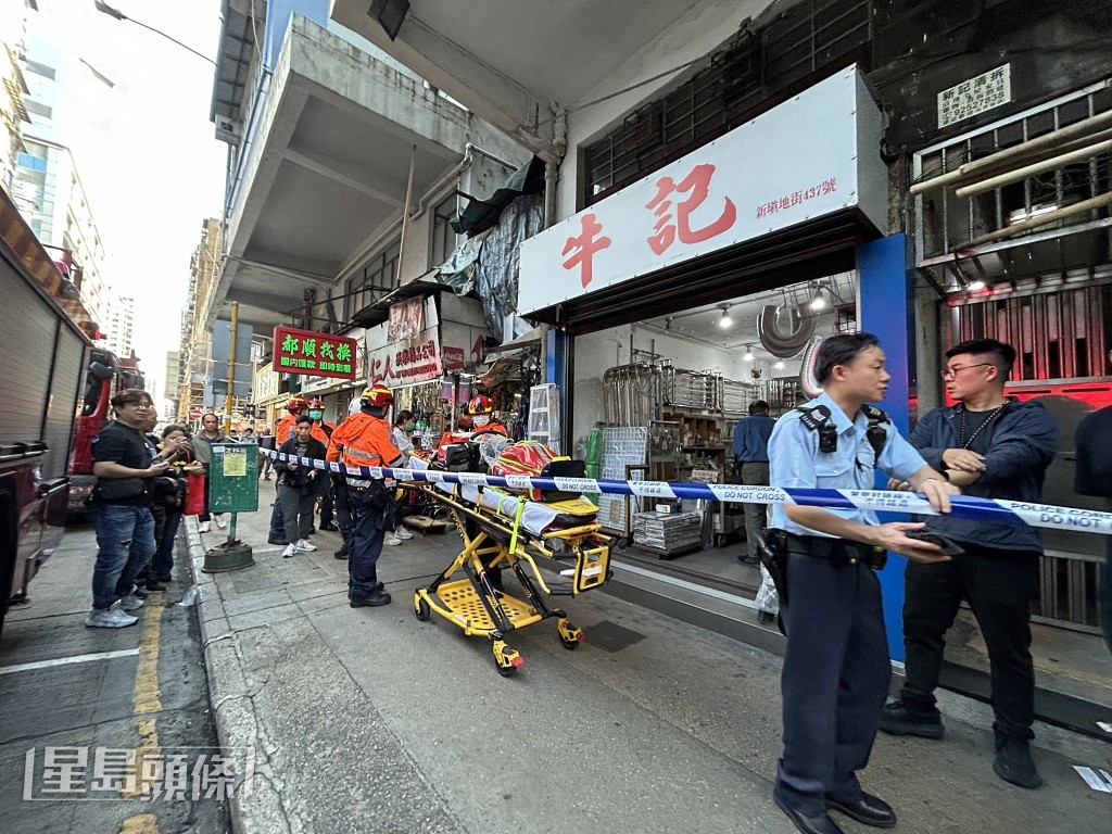 警方在旺角緝毒期間遇上反抗。曾志恆攝