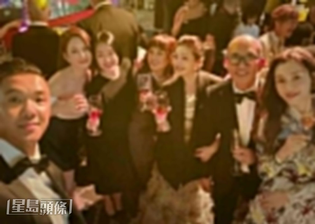 当日大S与老公具俊晔甜蜜到场，更与好友们一起影大合照。