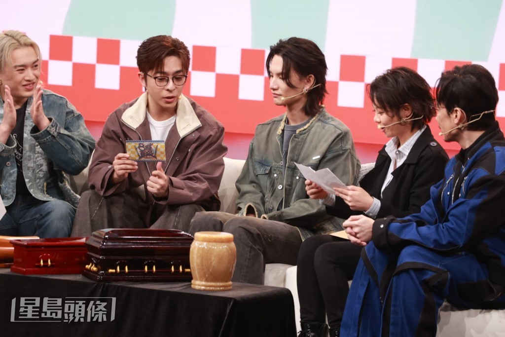 Jer（左）死前想與家人朋友聚會。