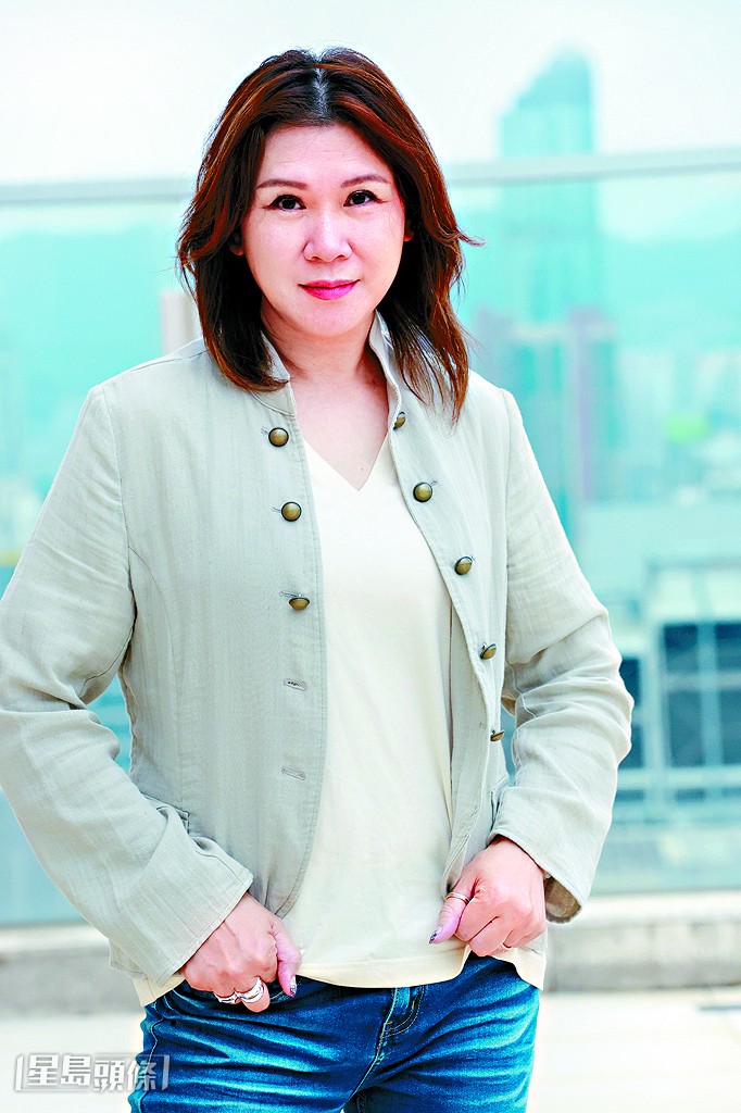 崔加寶曾為三個子女,特別去上家長班學習如何做個好母親。 崔加寶曾為三個子女,特別去上家長班學習如何做個好母親。