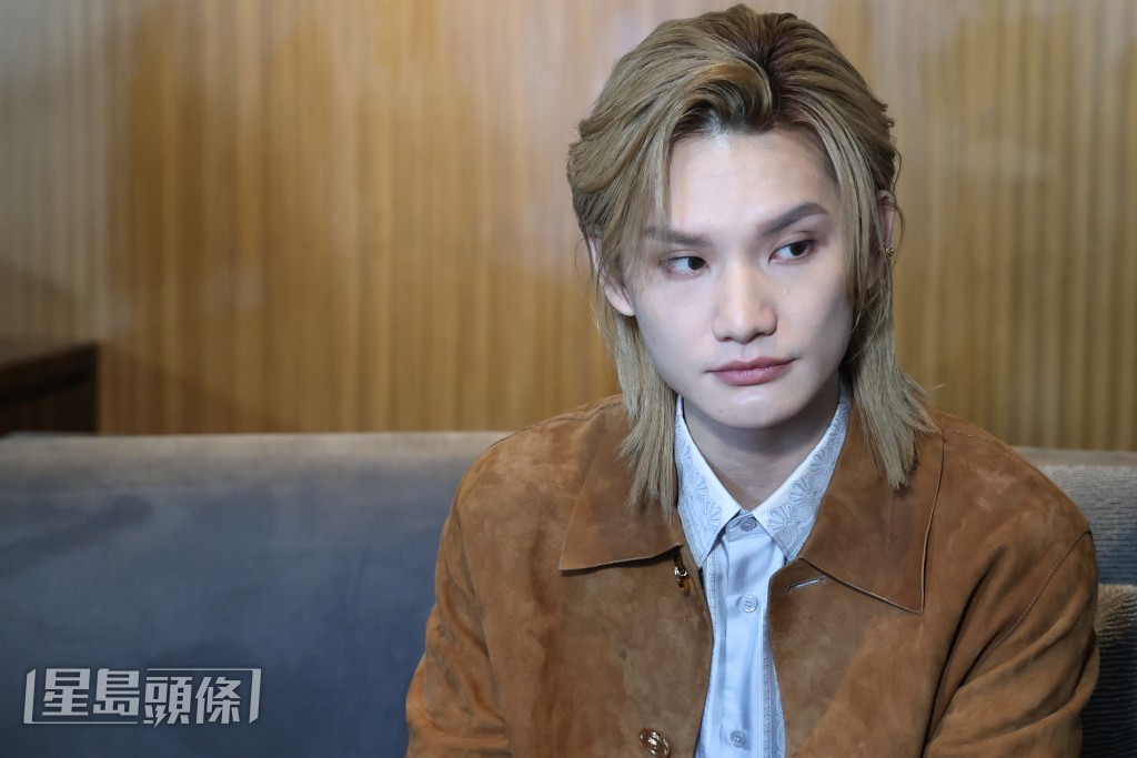 Jeremy表示其曲風多是較妖，而這次會演唱多些抒情歌配合「愛」的主題。