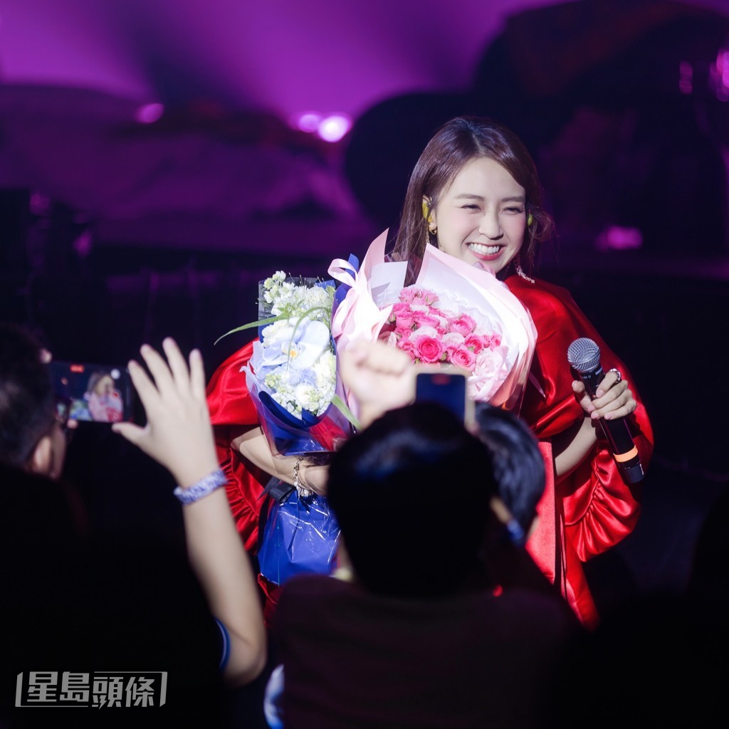 她在內地舉行演唱會近八成觀眾都是一個男生自己來看。