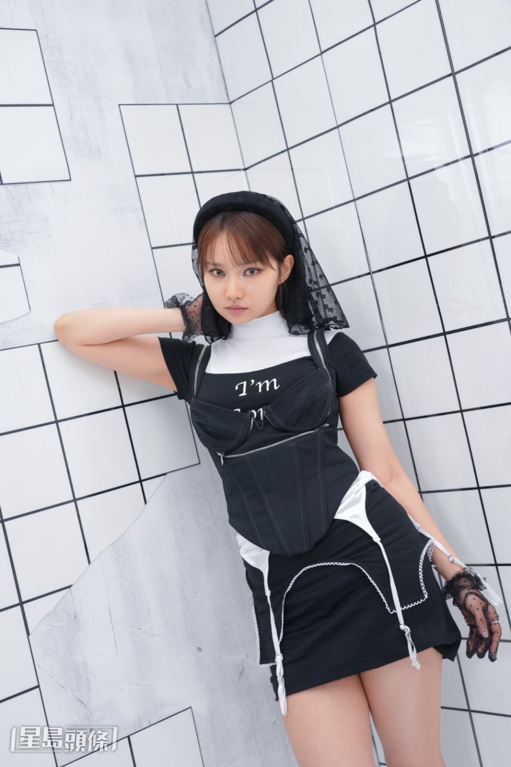 今次曲風節奏澎湃,以她擅長的跳唱快歌為主。 今次曲風節奏澎湃,以她擅長的跳唱快歌為主。