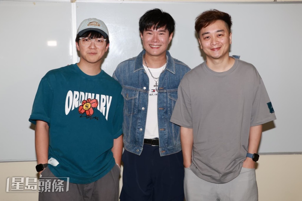 張與辰、譚輝智、何晉樂昨晚(16日)於電視城為慈善節目《善心滿載仁愛堂》綵排。 張與辰、譚輝智、何晉樂昨晚(16日)於電視城為慈善節目《善心滿載仁愛堂》綵排。