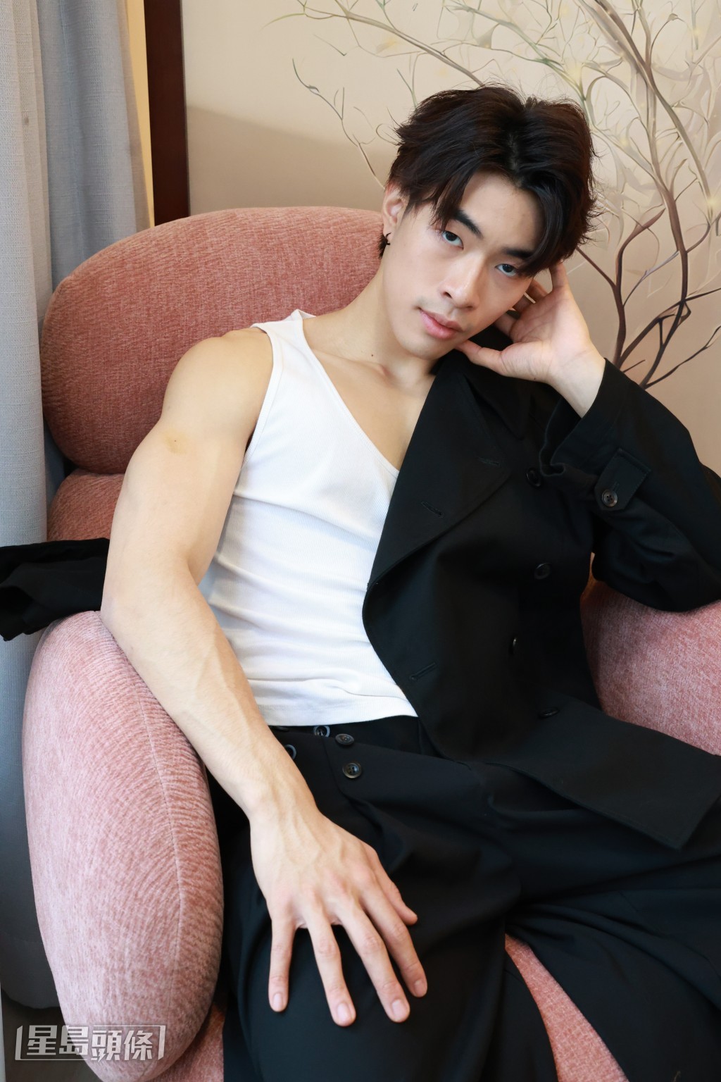 Kakit自爆为追梦曾穷得连十元八块的车费也肉赤。