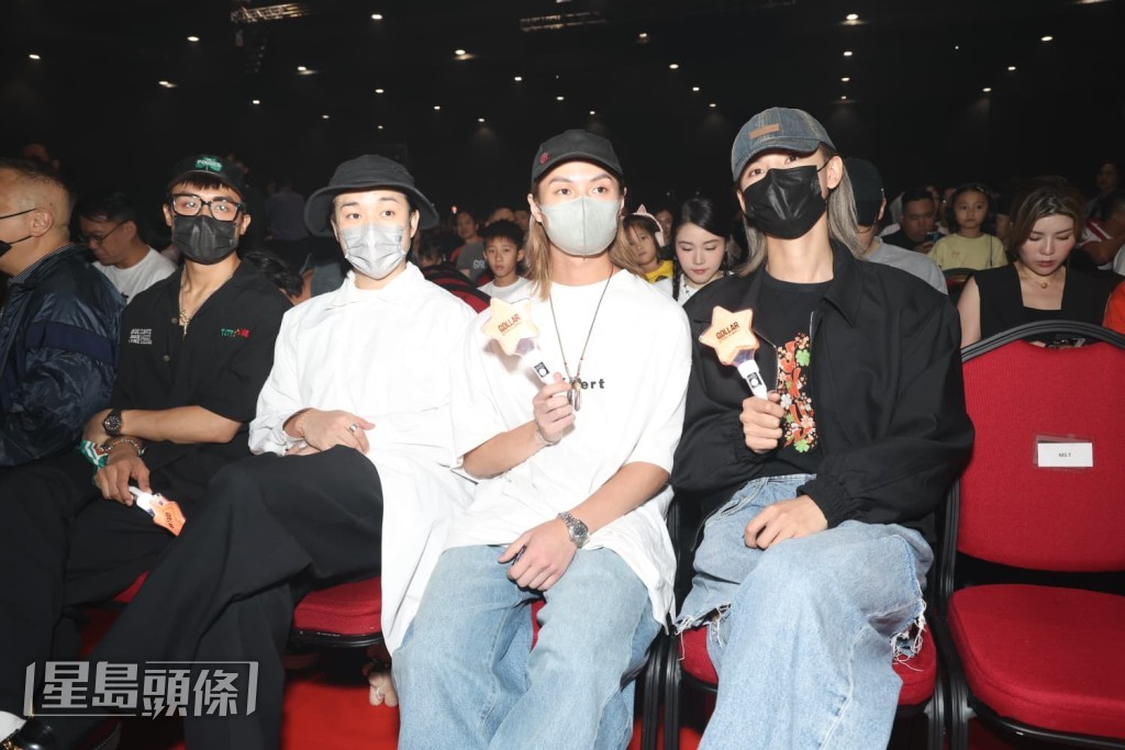 MIRROR成員江𤒹生(AK)、柳應廷(Jer)、邱傲然(Tiger)、李駿傑(Jeremy)。 MIRROR成員江𤒹生(AK)、柳應廷(Jer)、邱傲然(Tiger)、李駿傑(Jeremy)。