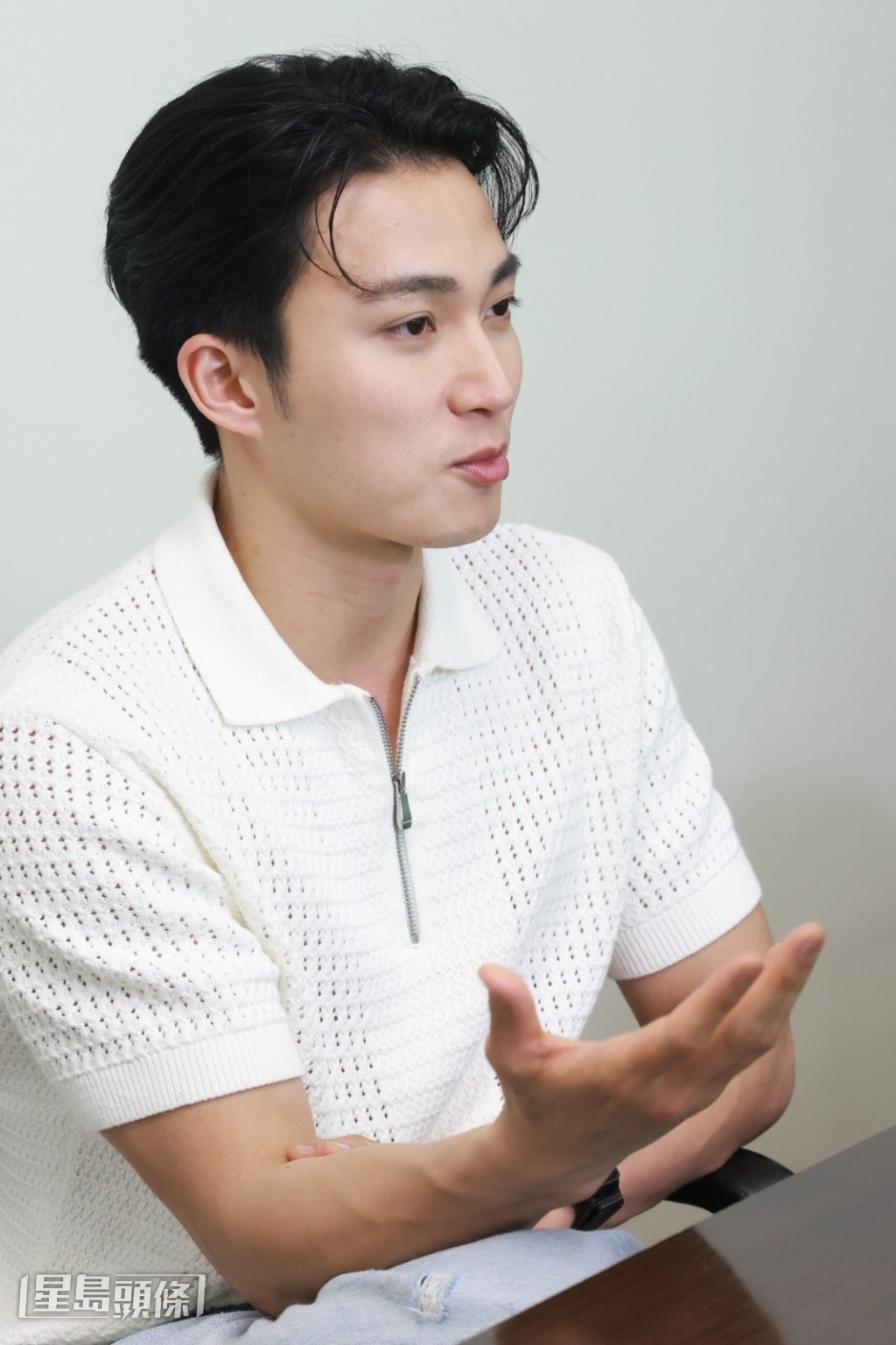 周嘉洛學懂與角色相處後，也慢慢從不同的演出中，獲得觀眾的肯定。