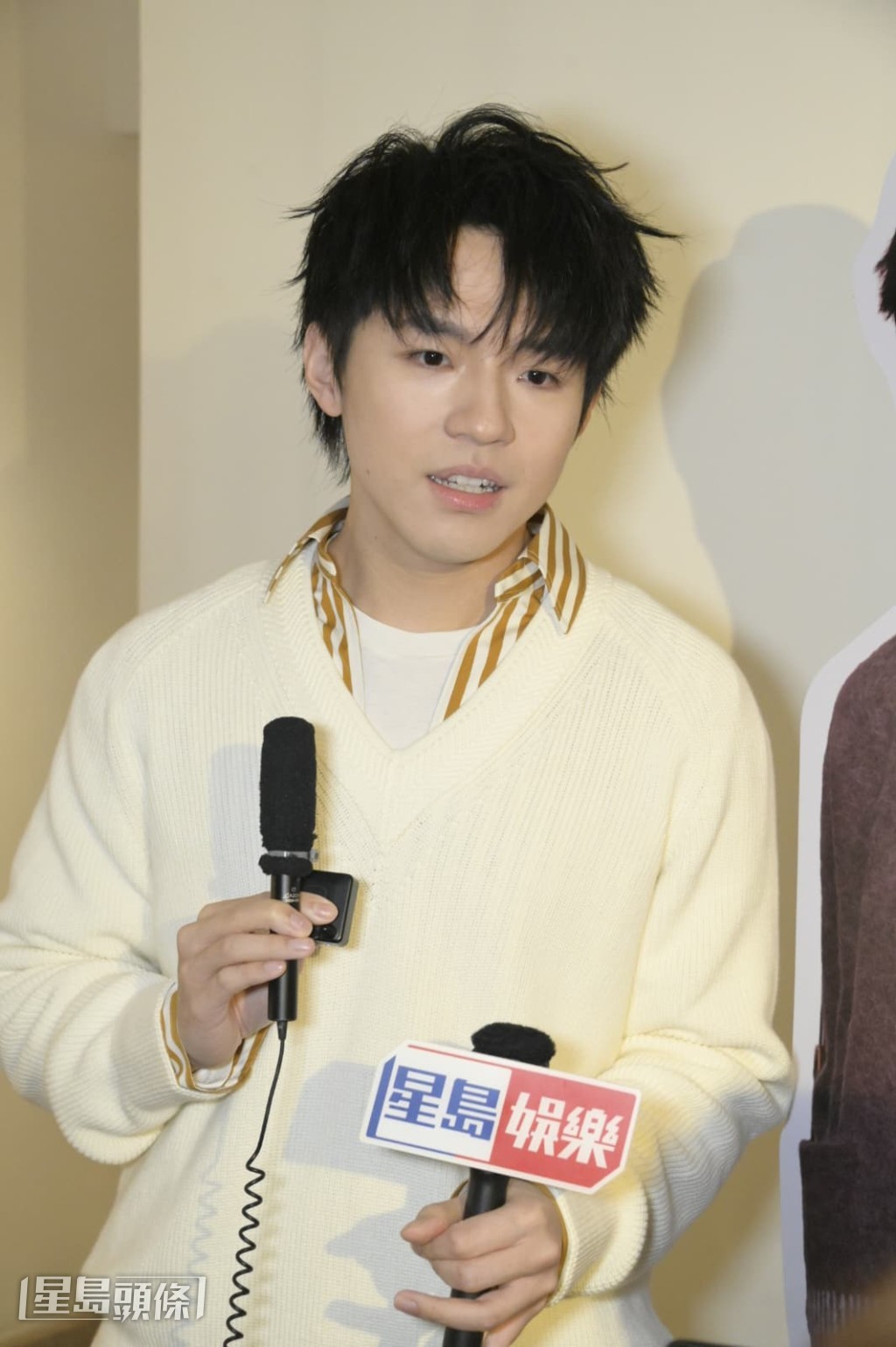 被问到会否教花姐小心玩社交平台？Ian 说：“下次小心点，咁大个人唔使教！”
