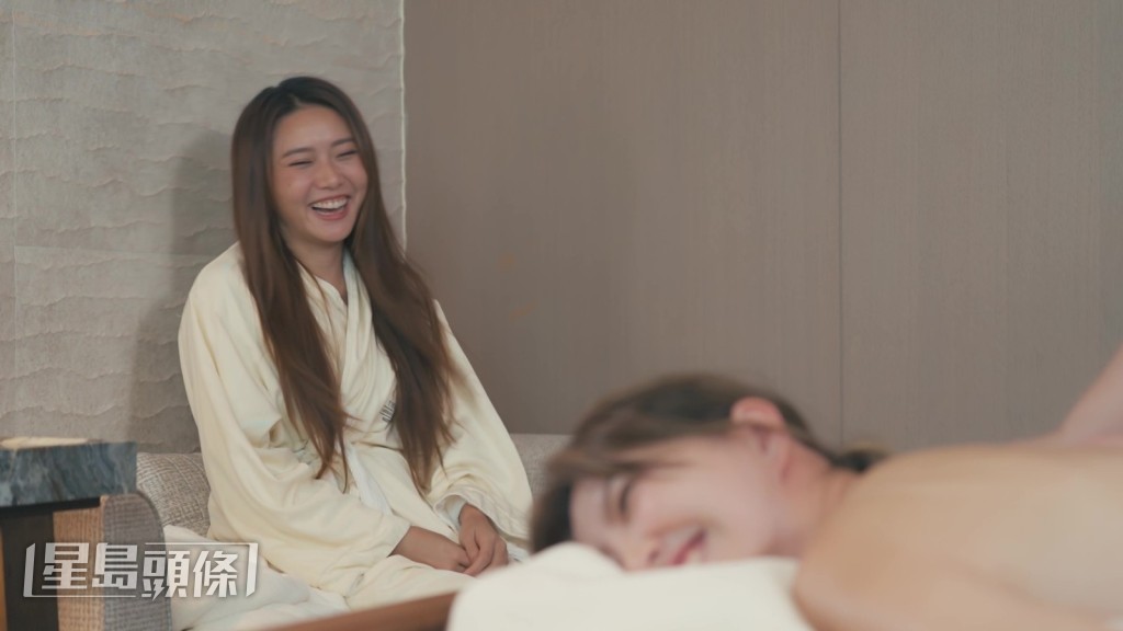 吳若希雖然已為兩孩之母,但身形依然難得保持健美。 吳若希雖然已為兩孩之母,但身形依然難得保持健美。