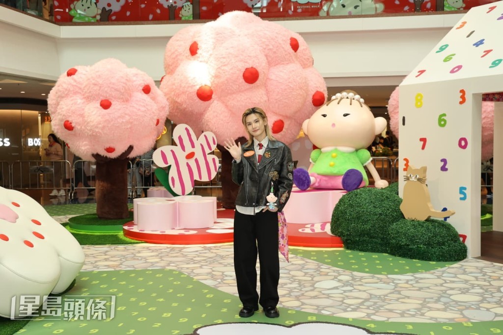 Jeremy 现正努力制作新歌，过几天便拍摄MV，将于月尾推出一首全新快歌 。