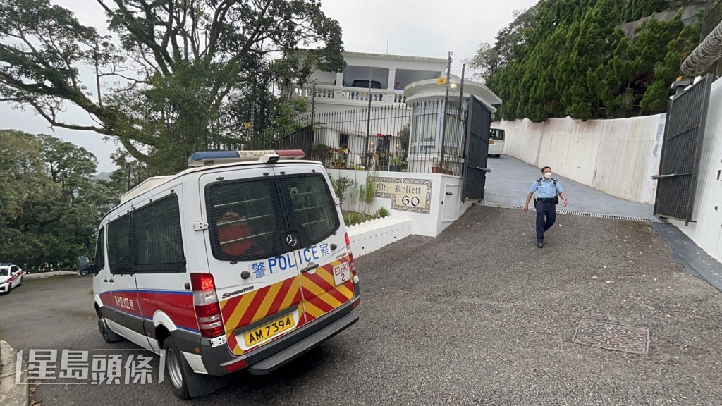 警员到场调查。杨伟亨摄 警员到场调查。杨伟亨摄