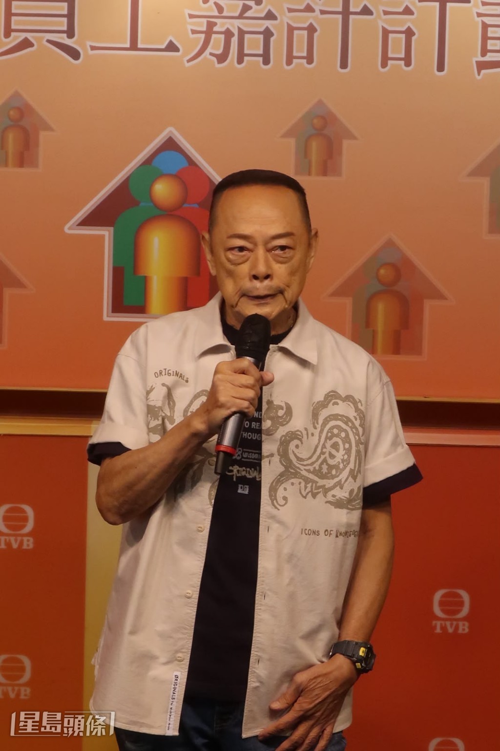 講起慶祝活動,羅樂林表示「唔慶祝」,因為屋企人有事忙。 講起慶祝活動,羅樂林表示「唔慶祝」,因為屋企人有事忙。