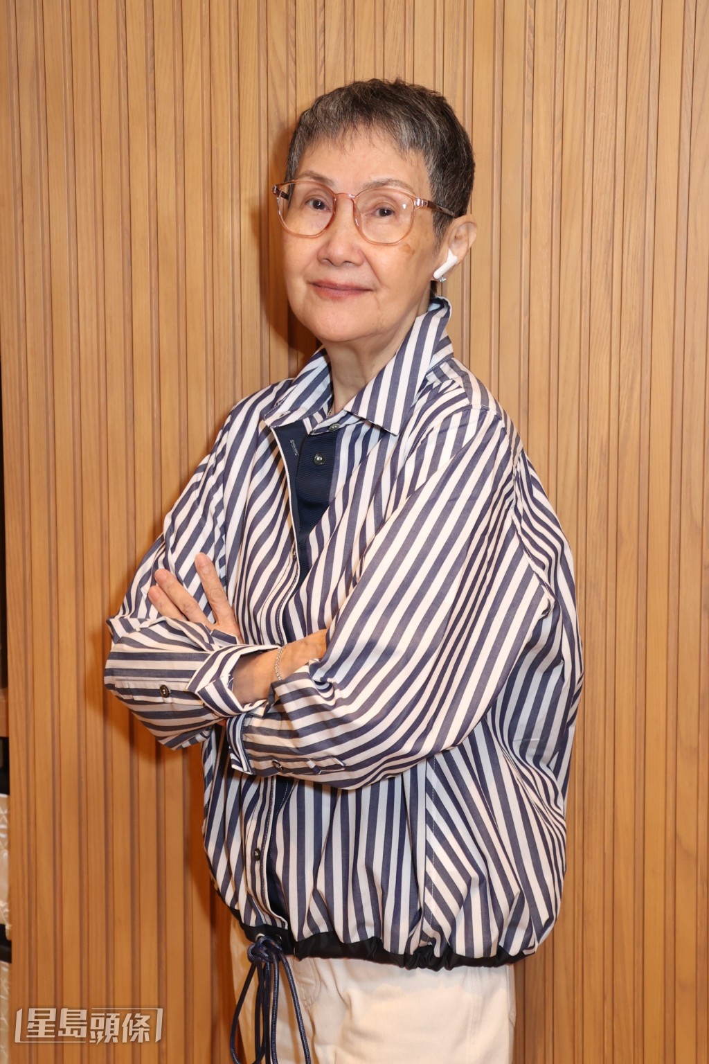 李琳琳指幸好有導演提醒有些位要收一收! 李琳琳指幸好有導演提醒有些位要收一收!