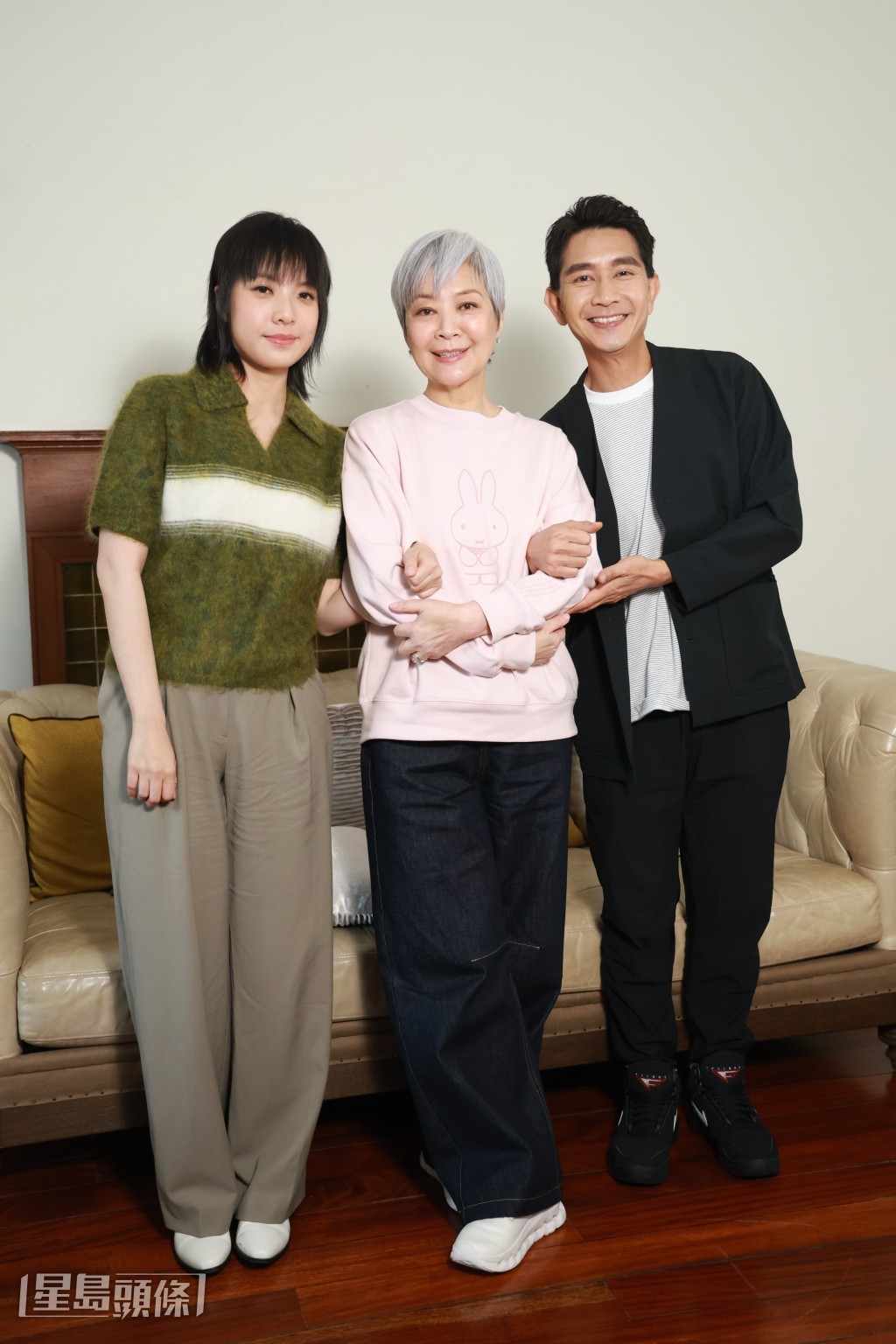 李尚正的角色年青時是偶像，他笑言不時向Edan取經。