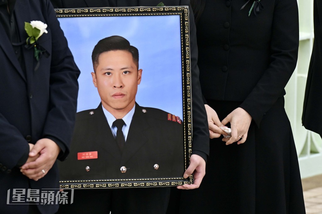 隸屬沙田消防局的何偉豪，作為首批救援人員，於火災當日下午3時01分，隨隊抵達現場。資料圖片