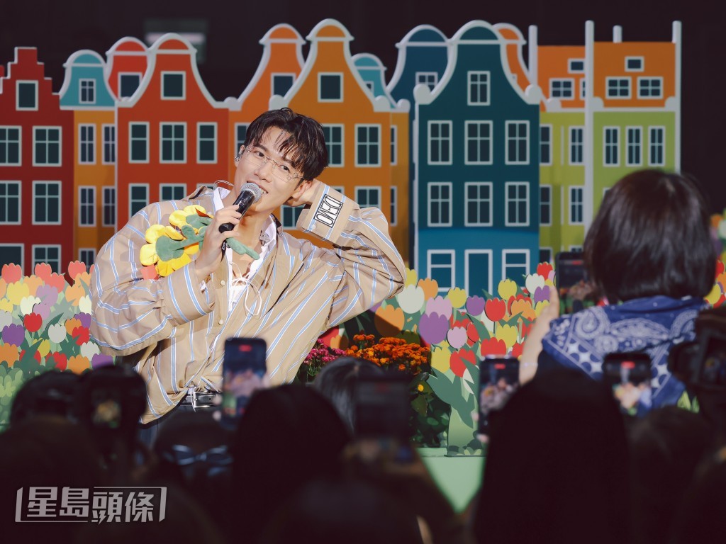 Stanley应要求化身“菲律宾老公”