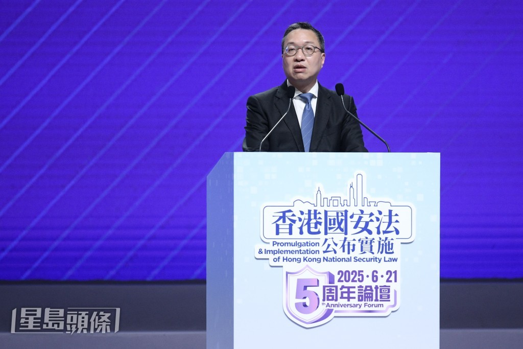 林定國指夏寶龍的講話不但回顧過去5年實踐這部重要法律的經驗,更為特區政府未來維護國家安全的工作定下了很清晰指引。 林定國指夏寶龍的講話不但回顧過去5年實踐這部重要法律的經驗,更為特區政府未來維護國家安全的工作定下了很清晰指引。