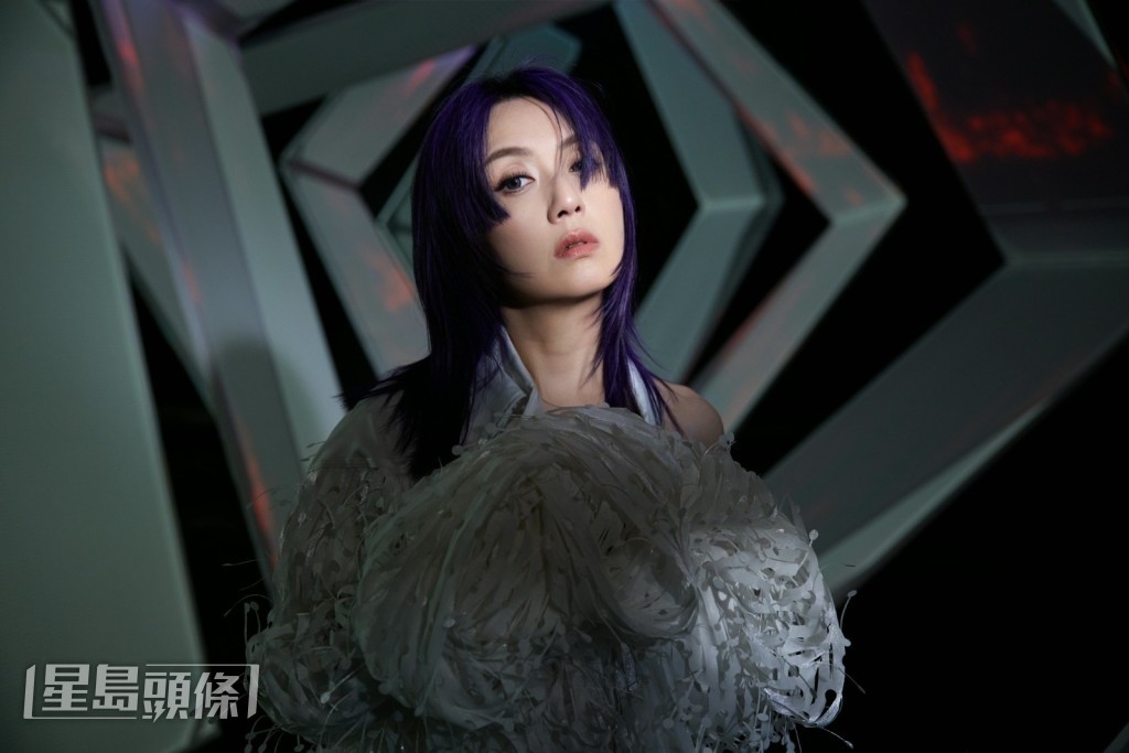 從過去走到現在，意識到最大的成就，就是勇敢做自己，勇敢地去追夢。