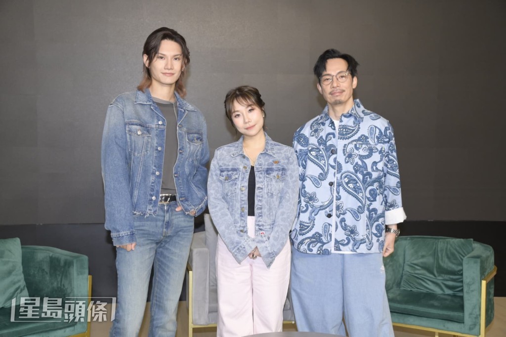 MIRROR成員李駿傑（Jeremy）、強尼與黃靖程今日（25日）出席舞台劇《大象的告別式2.0》記者會進行宣傳。