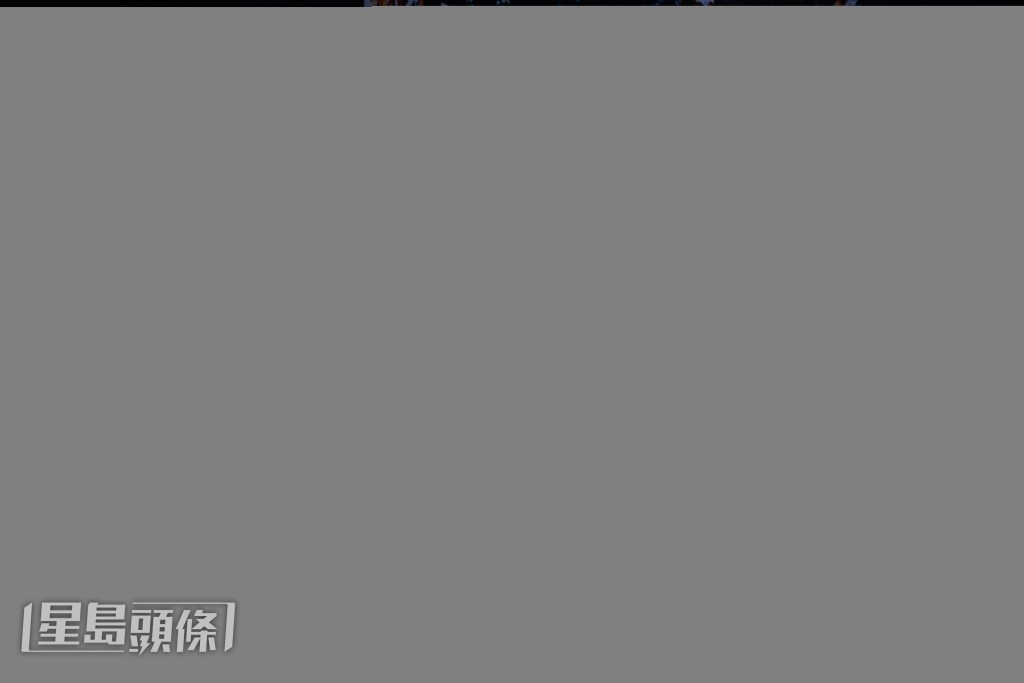 休息了幾天後,Sammi再以十足狀態登上舞台。 休息了幾天後,Sammi再以十足狀態登上舞台。
