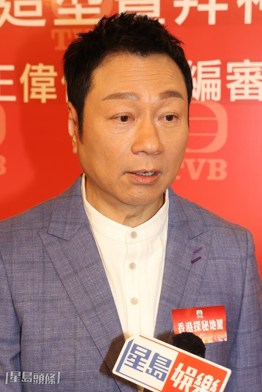 講到曾與丁子朗浸溫泉,問會否直播浸溫泉或沖涼? 講到曾與丁子朗浸溫泉,問會否直播浸溫泉或沖涼?