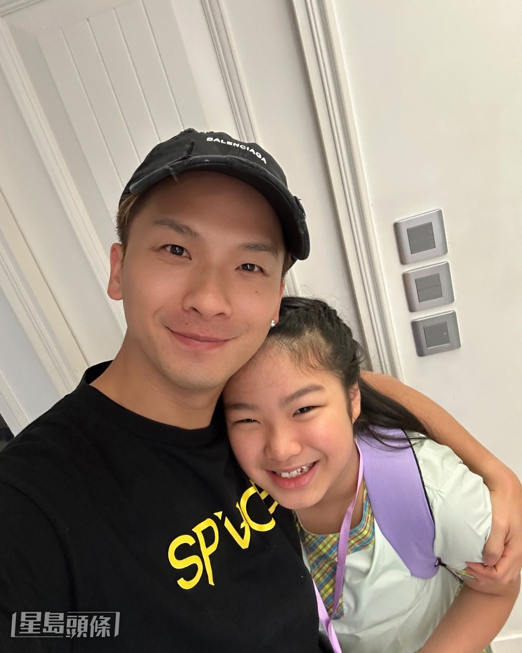 吉吉又爆女兒因不敢坐飛機和怕死，連學校交流團也不去。