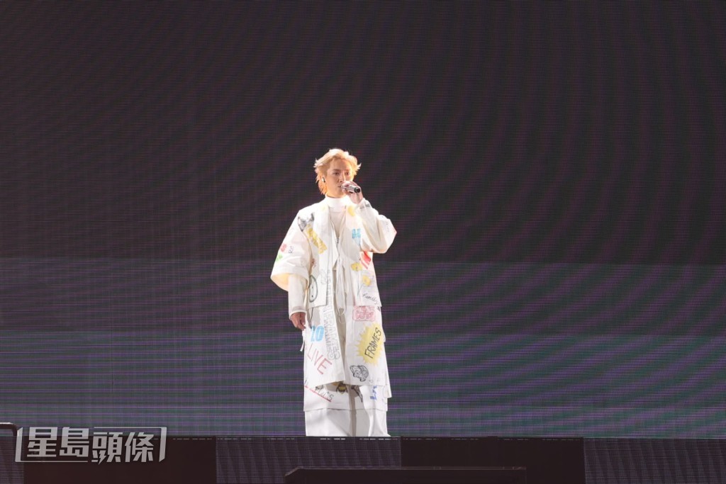 Jason相隔五年再於紅館開騷。 Jason相隔五年再於紅館開騷。