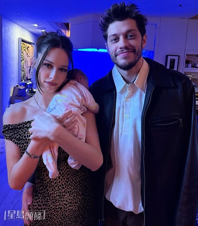 喜劇男星Pete Davidson去年與當時的女友Elsie Hewitt誕下B女。