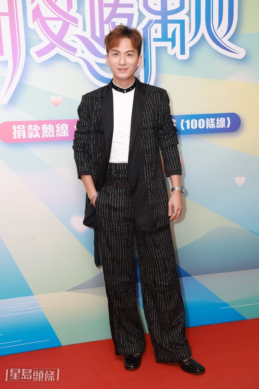 去年一名男星疑偷走由周吉佩送贈予樂易玲的Labubu花束。