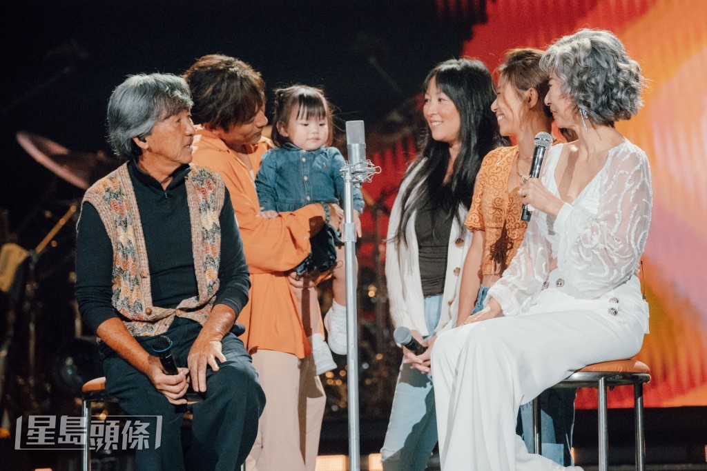 阿Lam的仔女、孫女都有到場。
