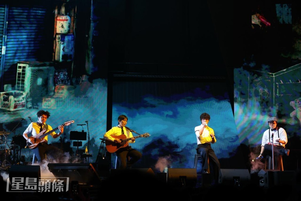 為紀念已故歌手好友方大同，他特別揀選了《Lovesong》、《才二十三》、《愛愛愛》、《蘇麗珍》、《好不容易》、《為妳寫的歌》等作品編作組曲來向故友致敬。