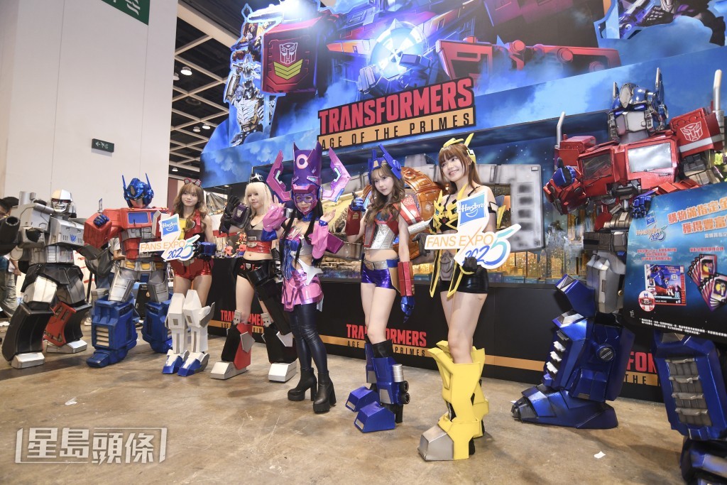 變形金剛Cosplay。 變形金剛Cosplay。