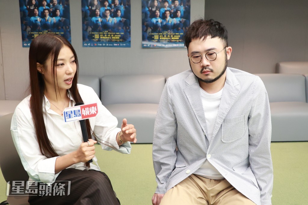 芯駖、麦沛东一同受访，谈排练《你好，打劫！》点滴。