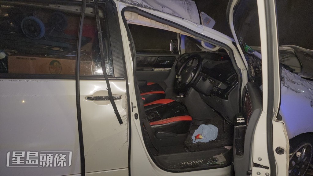 警方到場時，車上空無一人。黎志偉攝