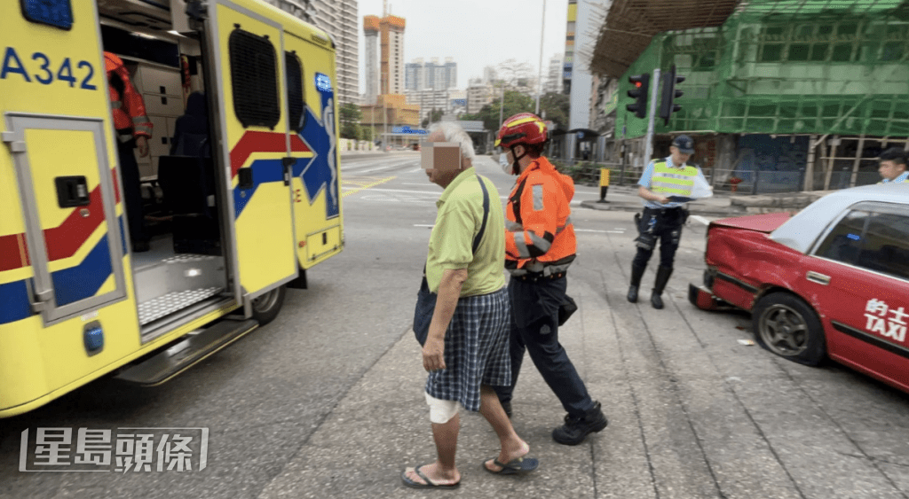 75歲的的士男司機首當其衝,受傷送院。蔡楚輝攝 75歲的的士男司機首當其衝,受傷送院。蔡楚輝攝