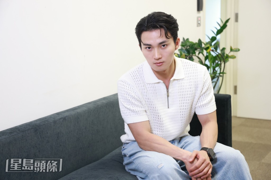 周嘉洛一直予人詼諧有活力的形象。
