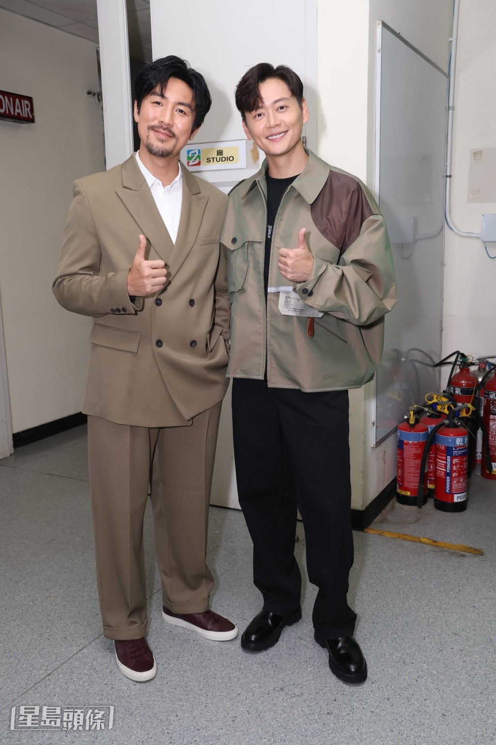 Shaun又指振朗新秀出身唱歌不錯,並提議公司開節目《演員好聲音》。 Shaun又指振朗新秀出身唱歌不錯,並提議公司開節目《演員好聲音》。